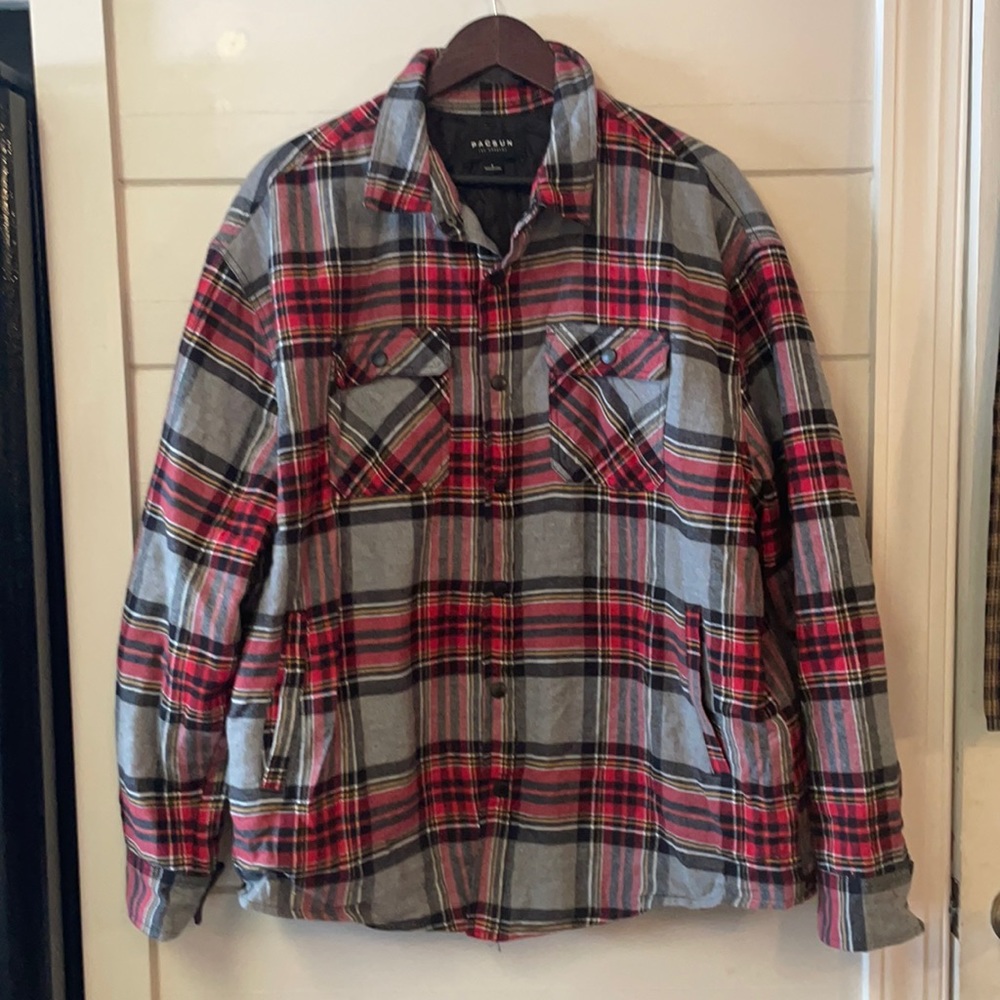 Pacsun Men’s Plaid Shacket Size L.